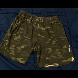 Legends relay shorts 7 in Camo
